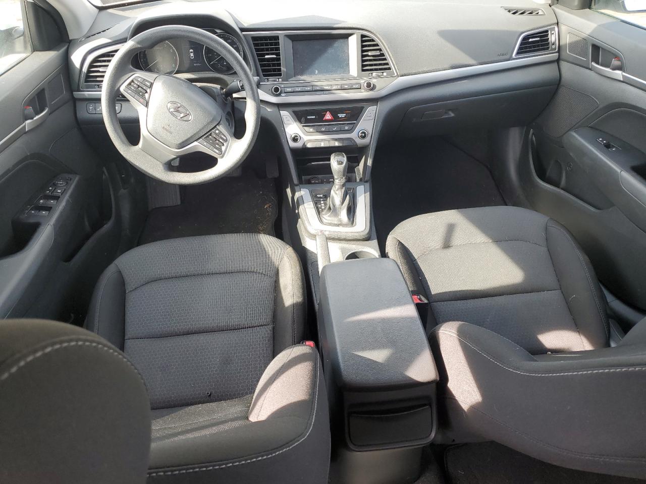 2018 Hyundai Elantra - Image 8