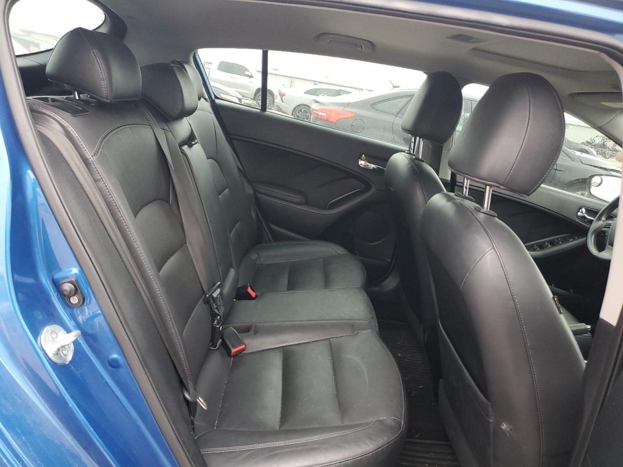 2014 Kia Forte - Image 10