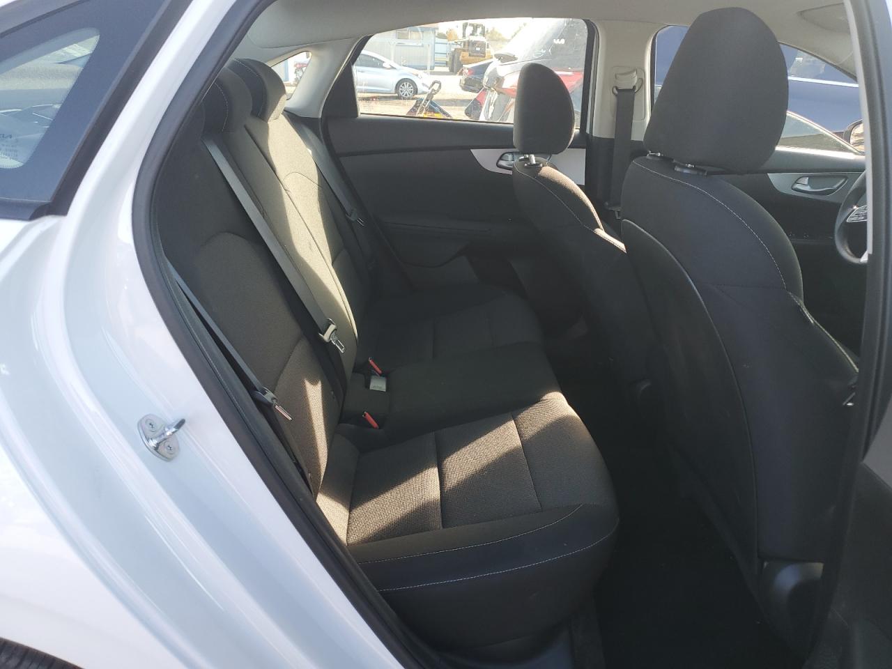 2024 Kia Forte - Image 10