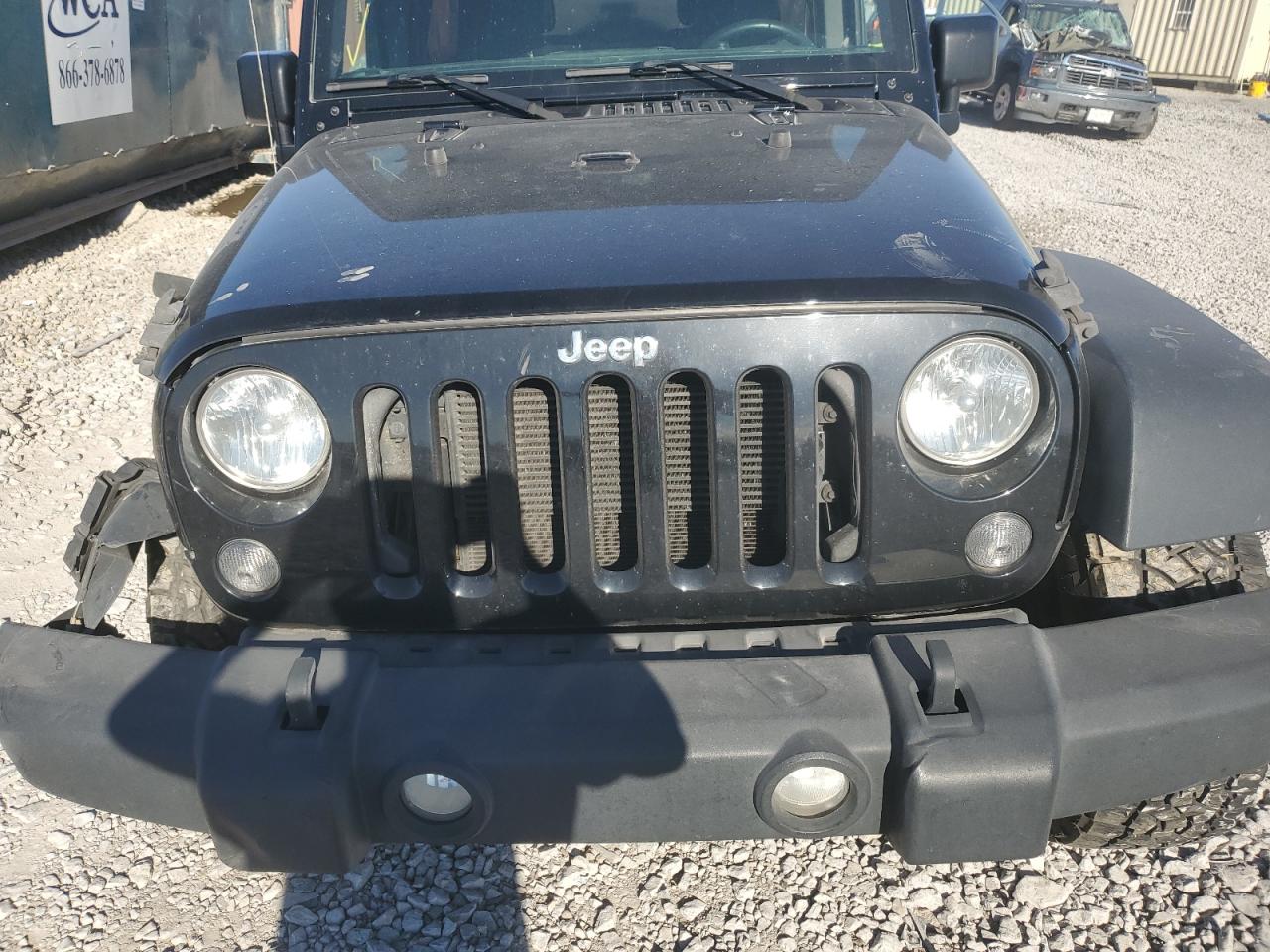 2015 Jeep Wrangler - Image 11