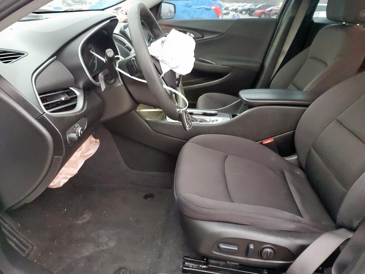 2022 Chevrolet Malibu - Image 7