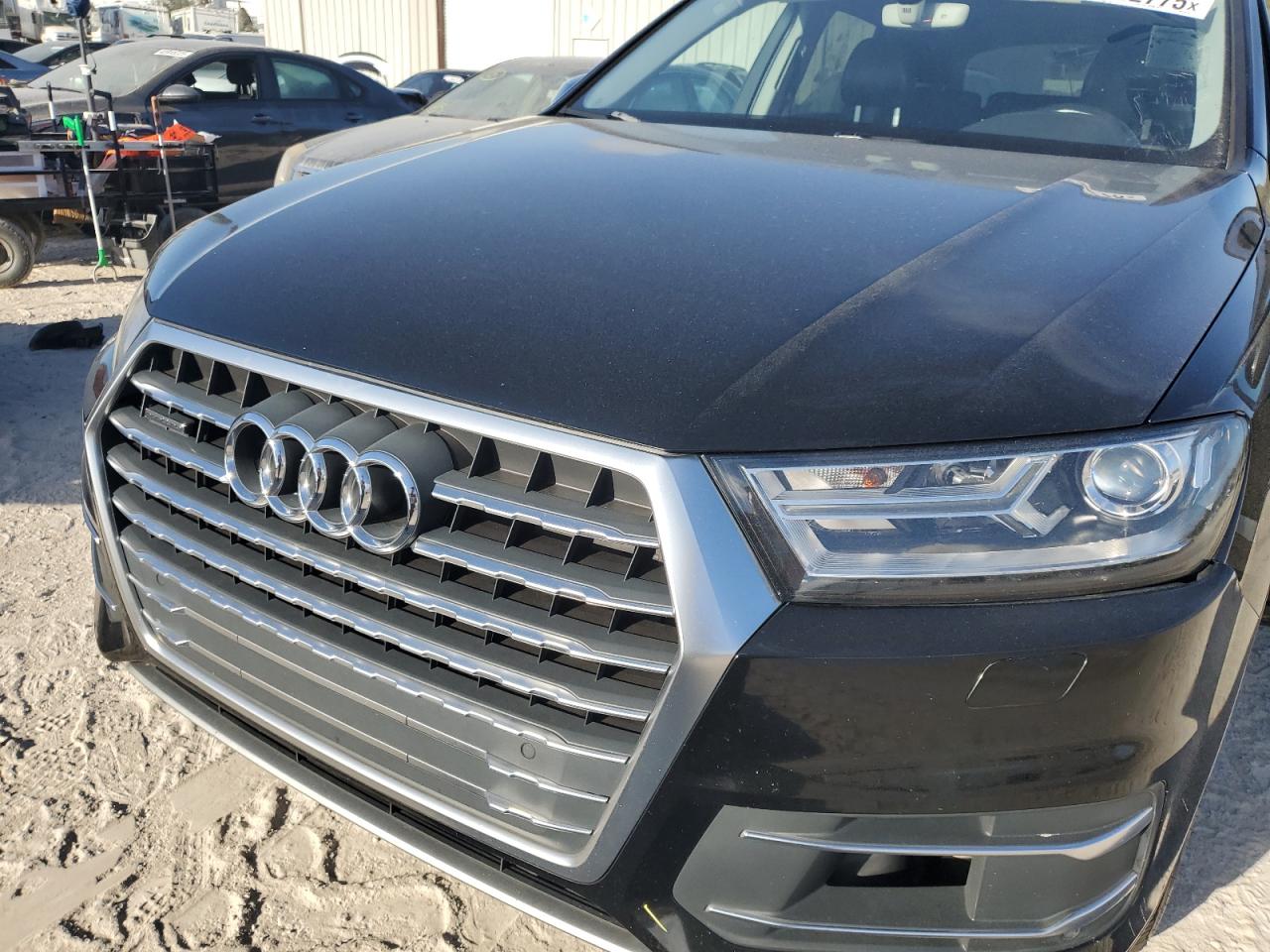 2017 Audi Q7 - Image 12