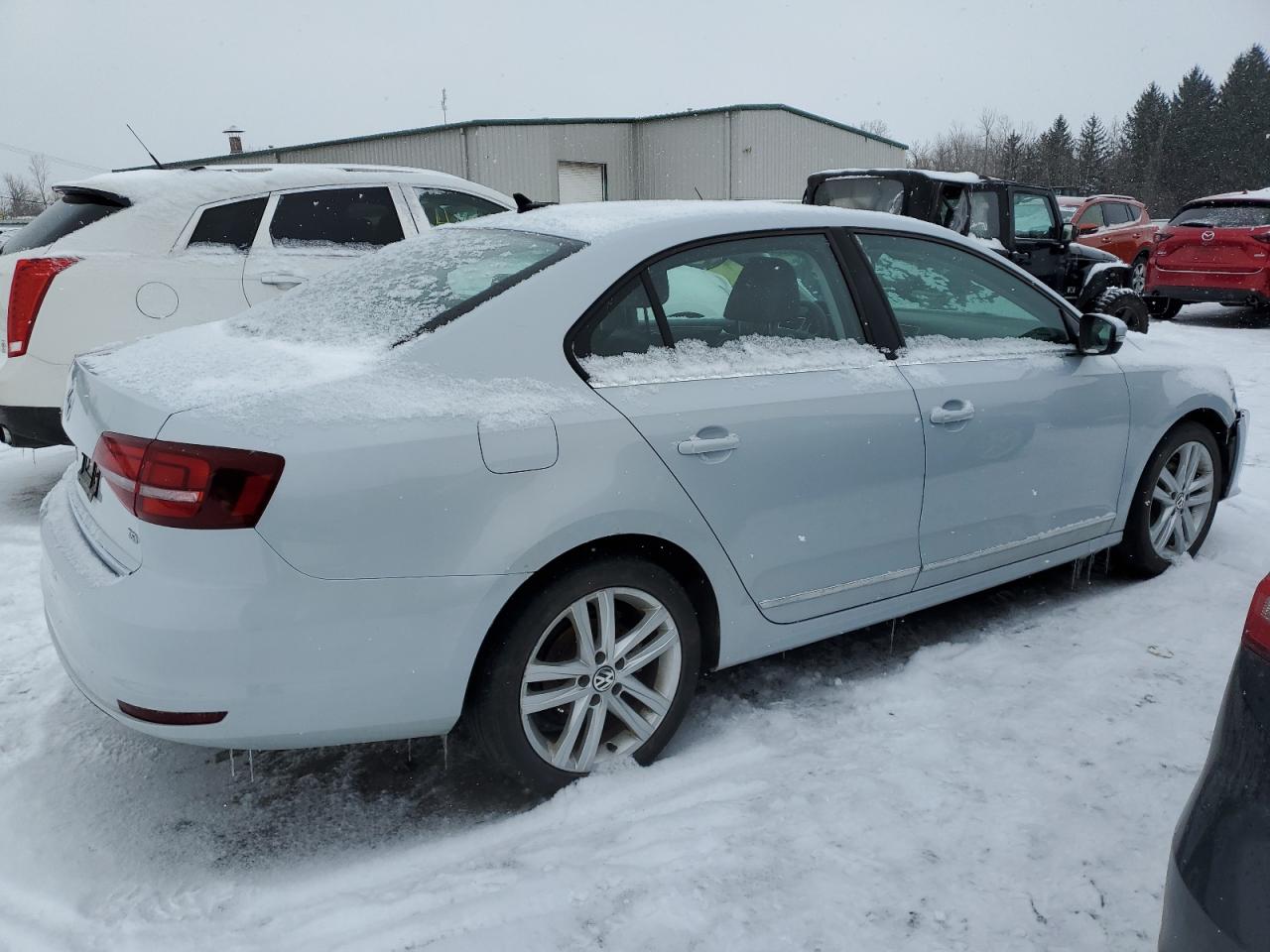2017 Volkswagen Jetta - Image 3