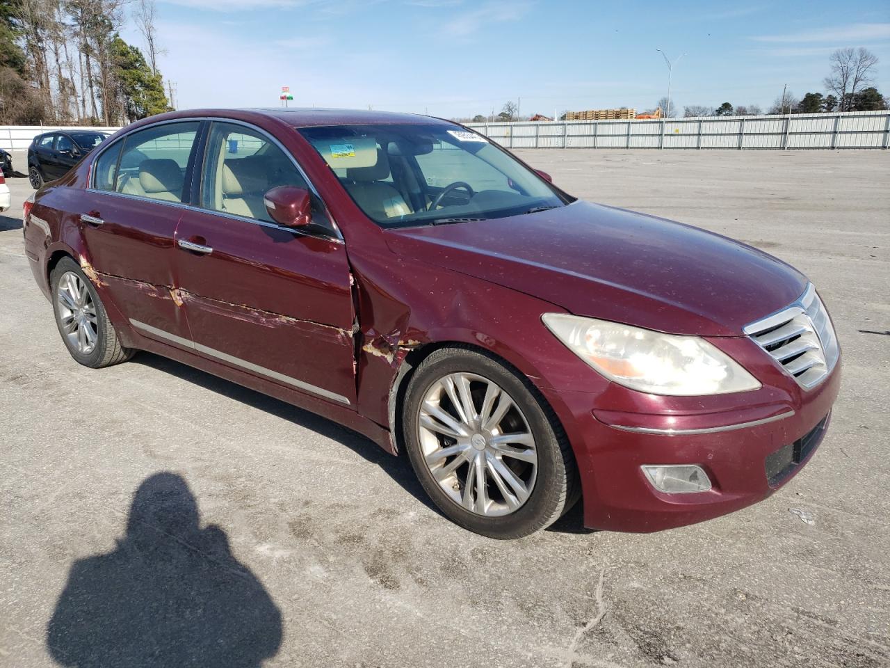 2011 Hyundai Genesis - Image 4