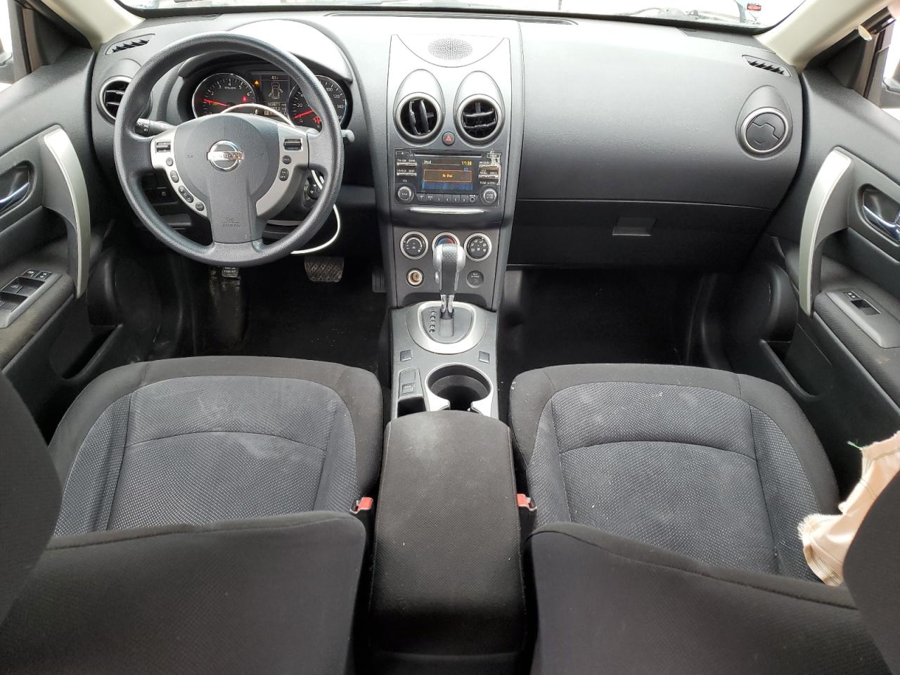 2015 Nissan Rogue - Image 8