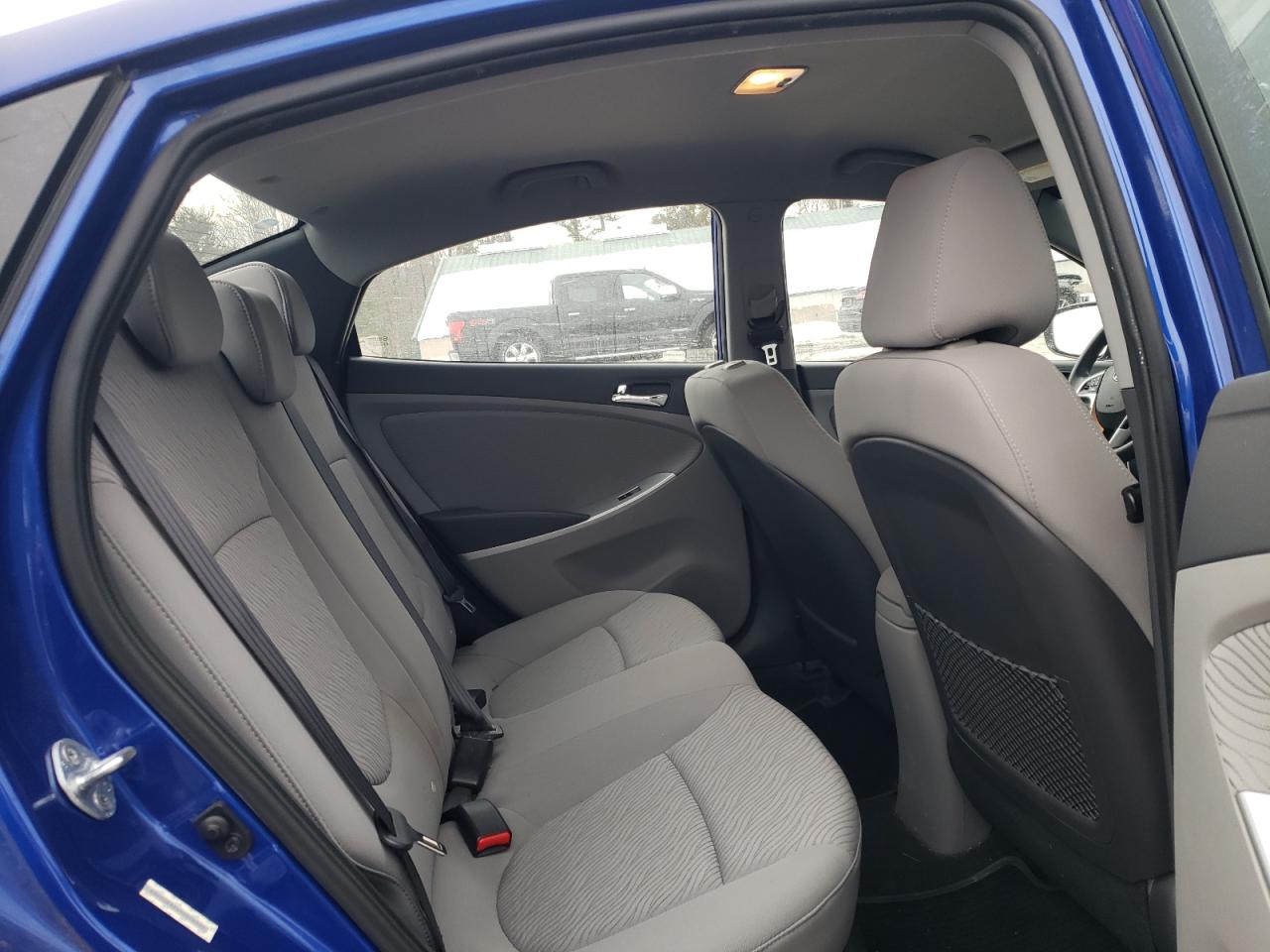 2013 Hyundai Accent - Image 10