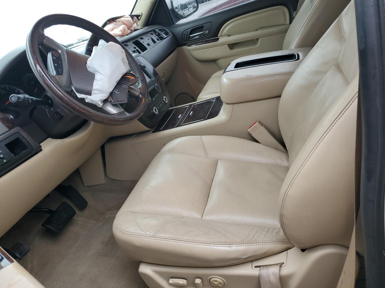 2011 GMC Yukon Denali VIN: 1GKS2EEF8BR246004 Lot: 43920255