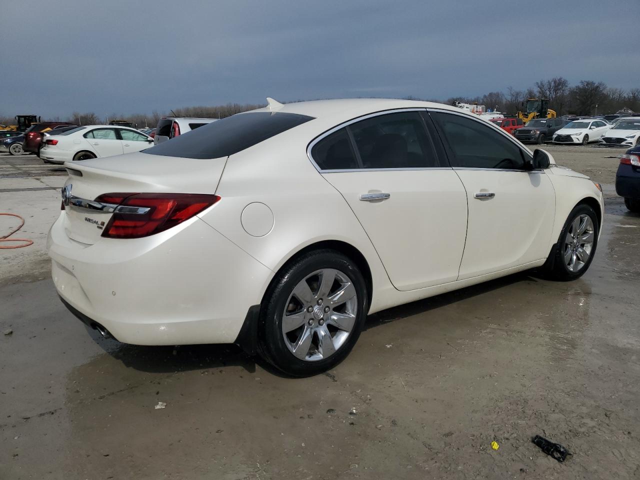 2014 Buick Regal - Image 3