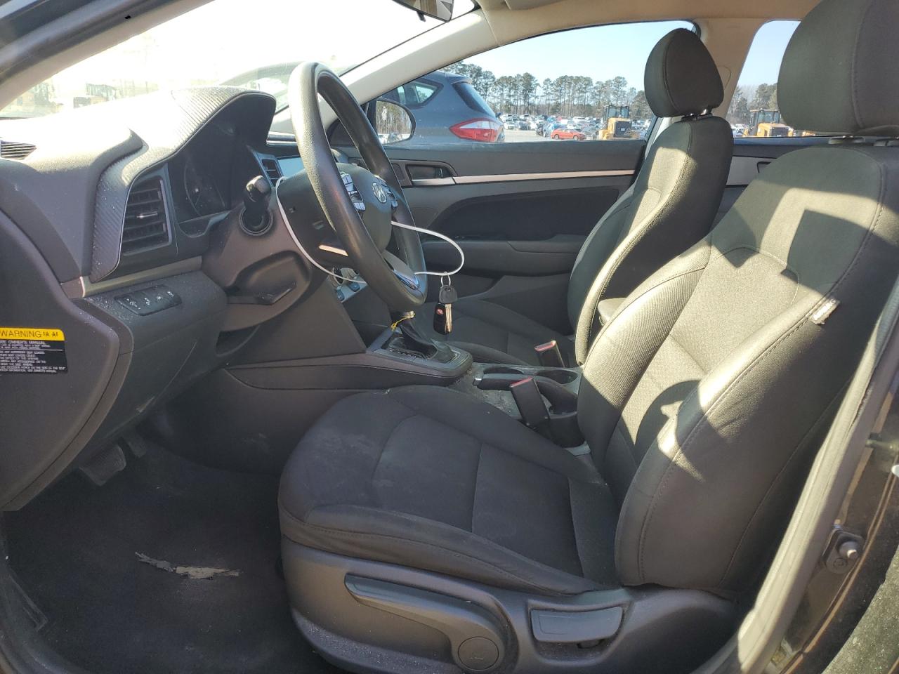 2019 Hyundai Elantra - Image 7