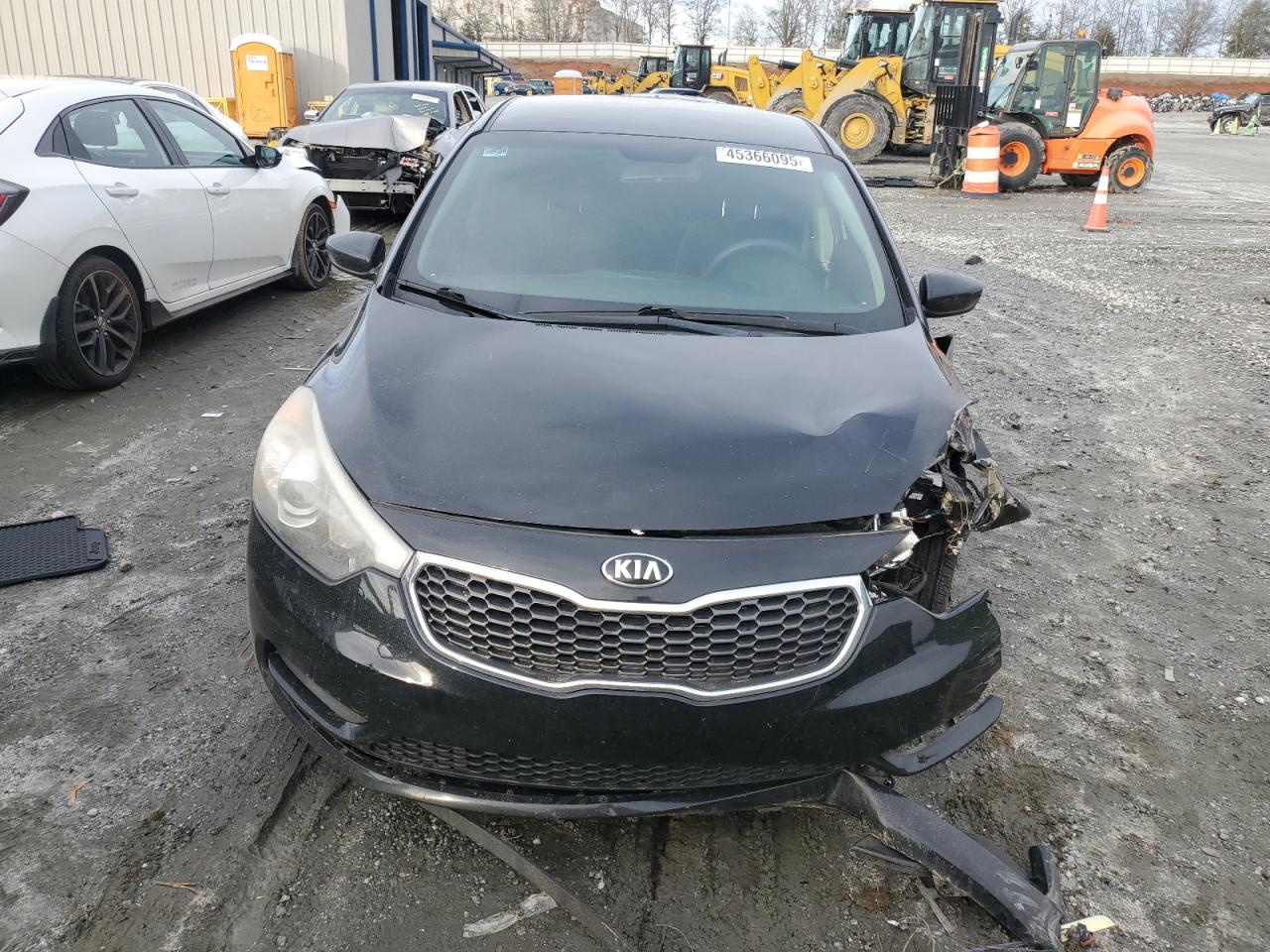 2016 Kia Forte - Image 5