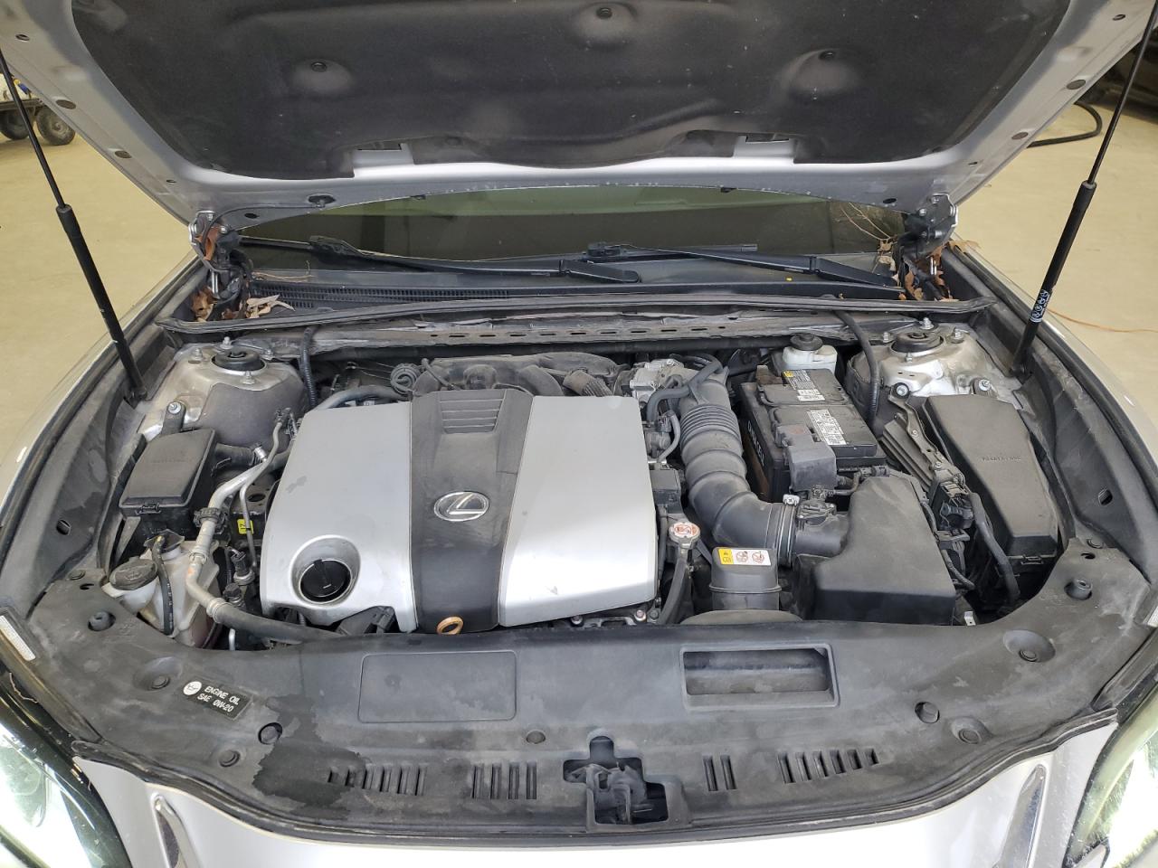 2019 Lexus ES - Image 12