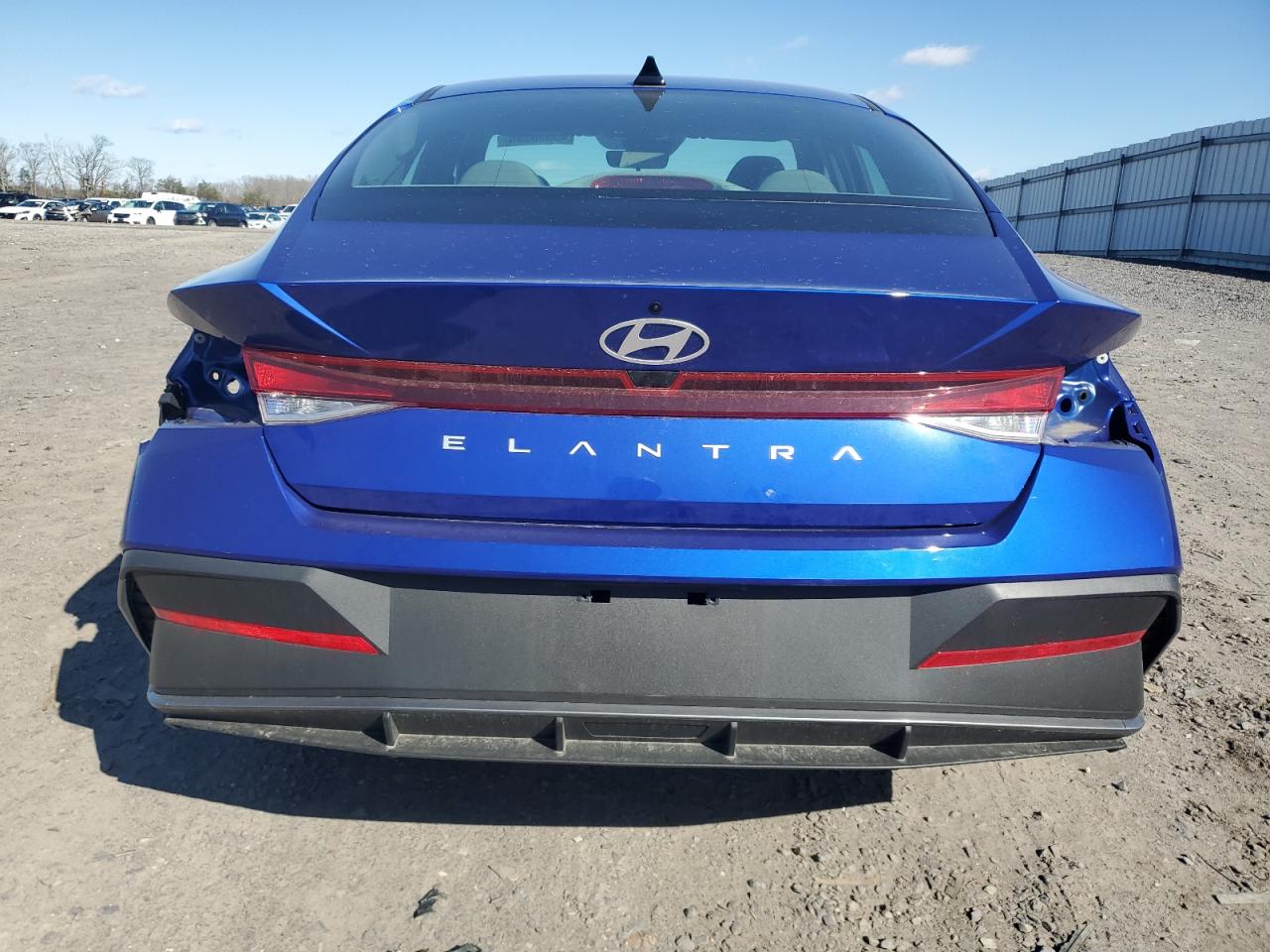 2024 Hyundai Elantra - Image 6