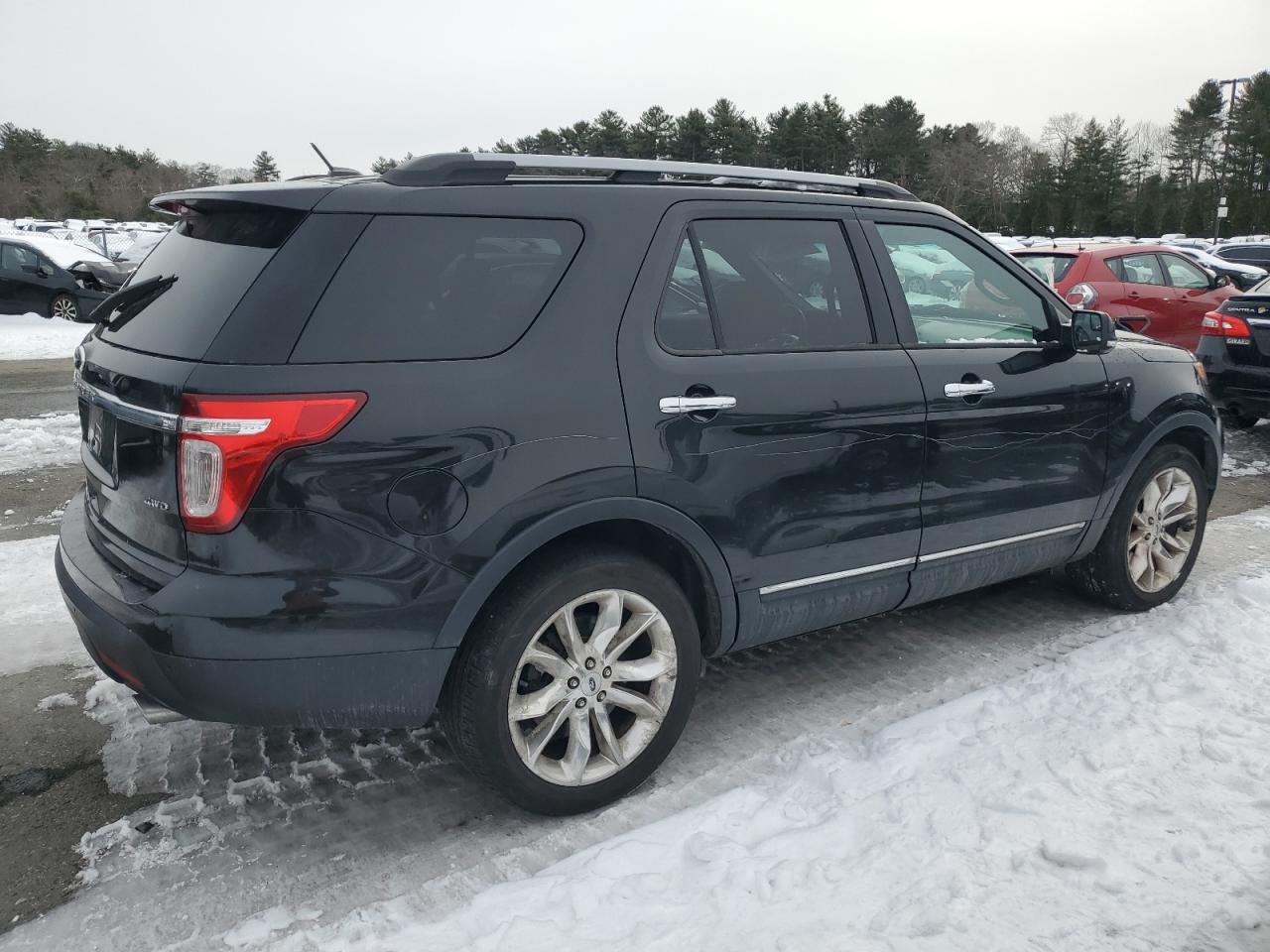 2015 Ford Explorer - Image 3