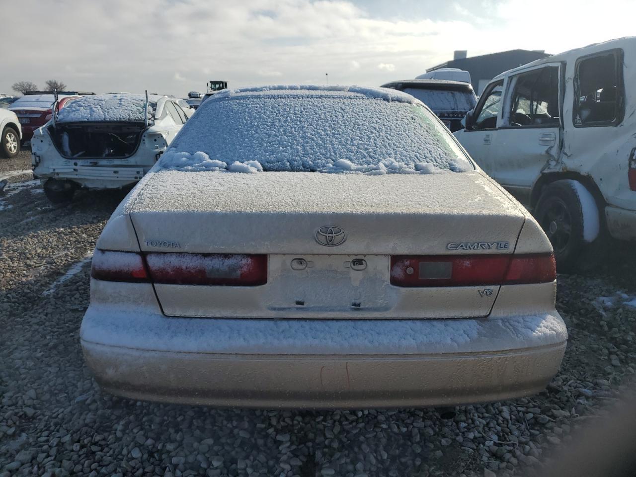 1997 Toyota Camry - Image 6