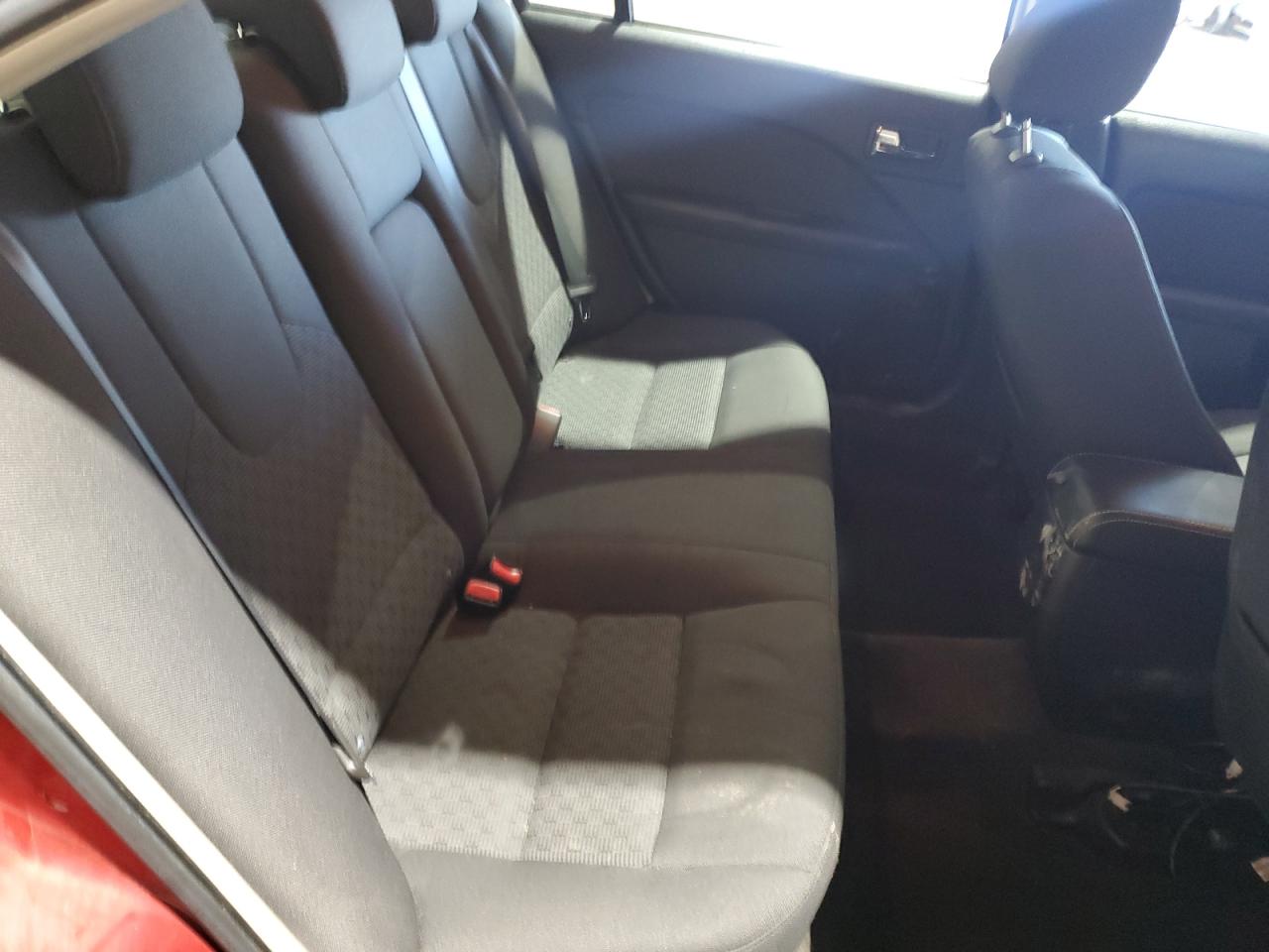 2010 Ford Fusion - Image 10