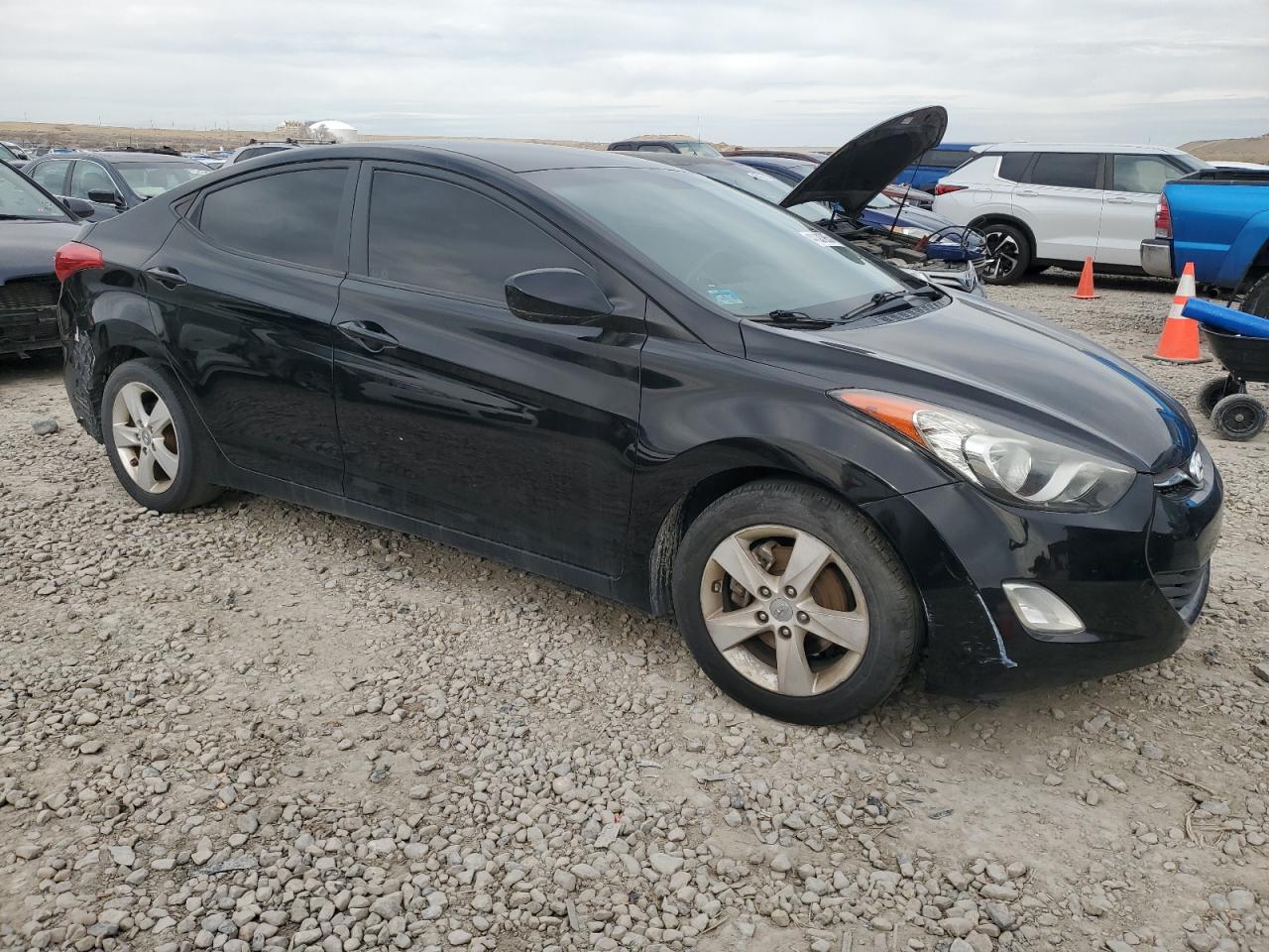 2012 Hyundai Elantra - Image 4