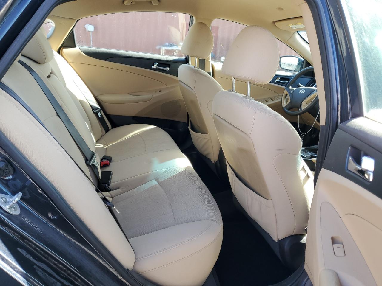 2013 Hyundai Sonata - Image 10