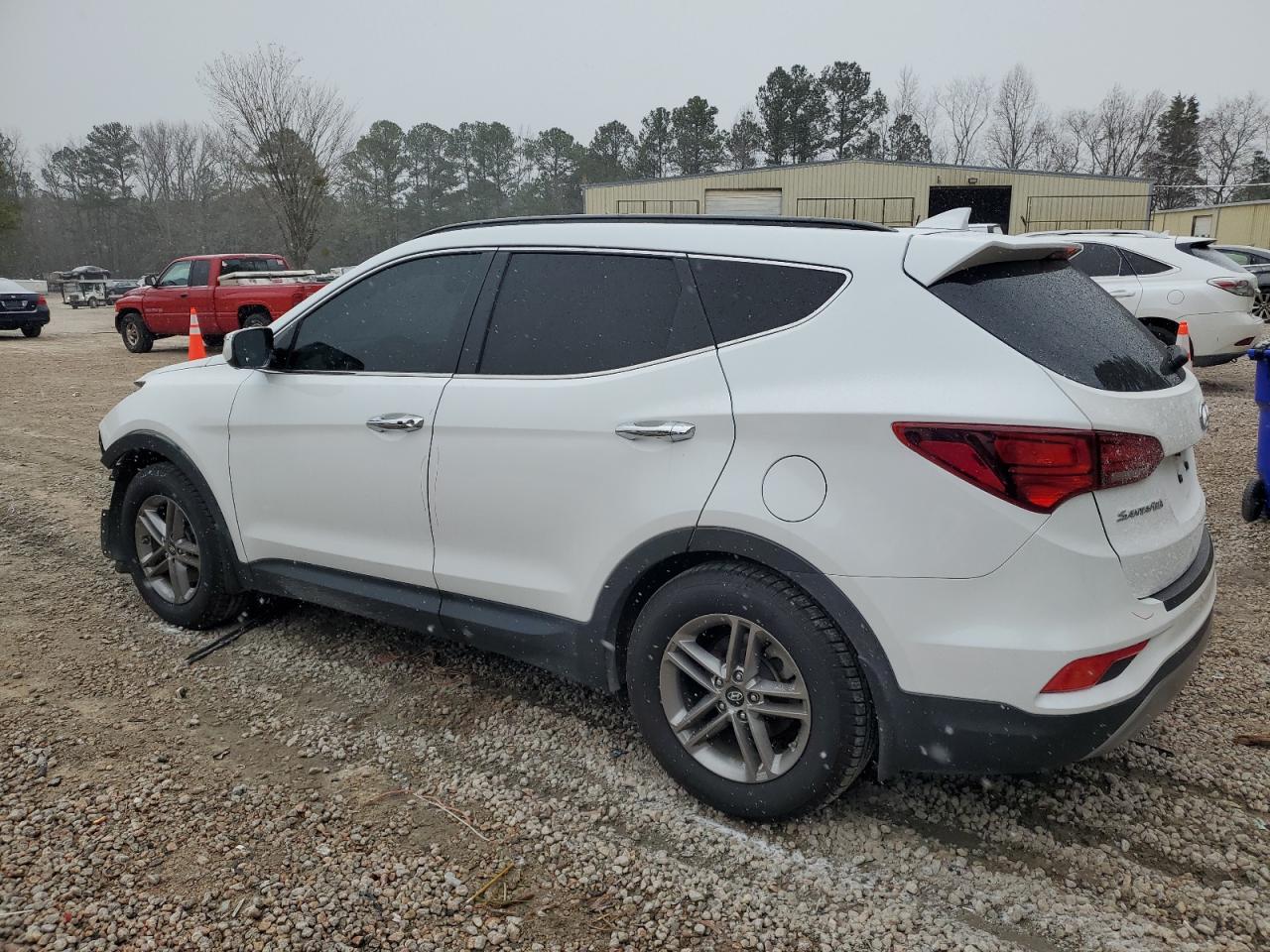 2018 Hyundai Santa Fe - Image 2