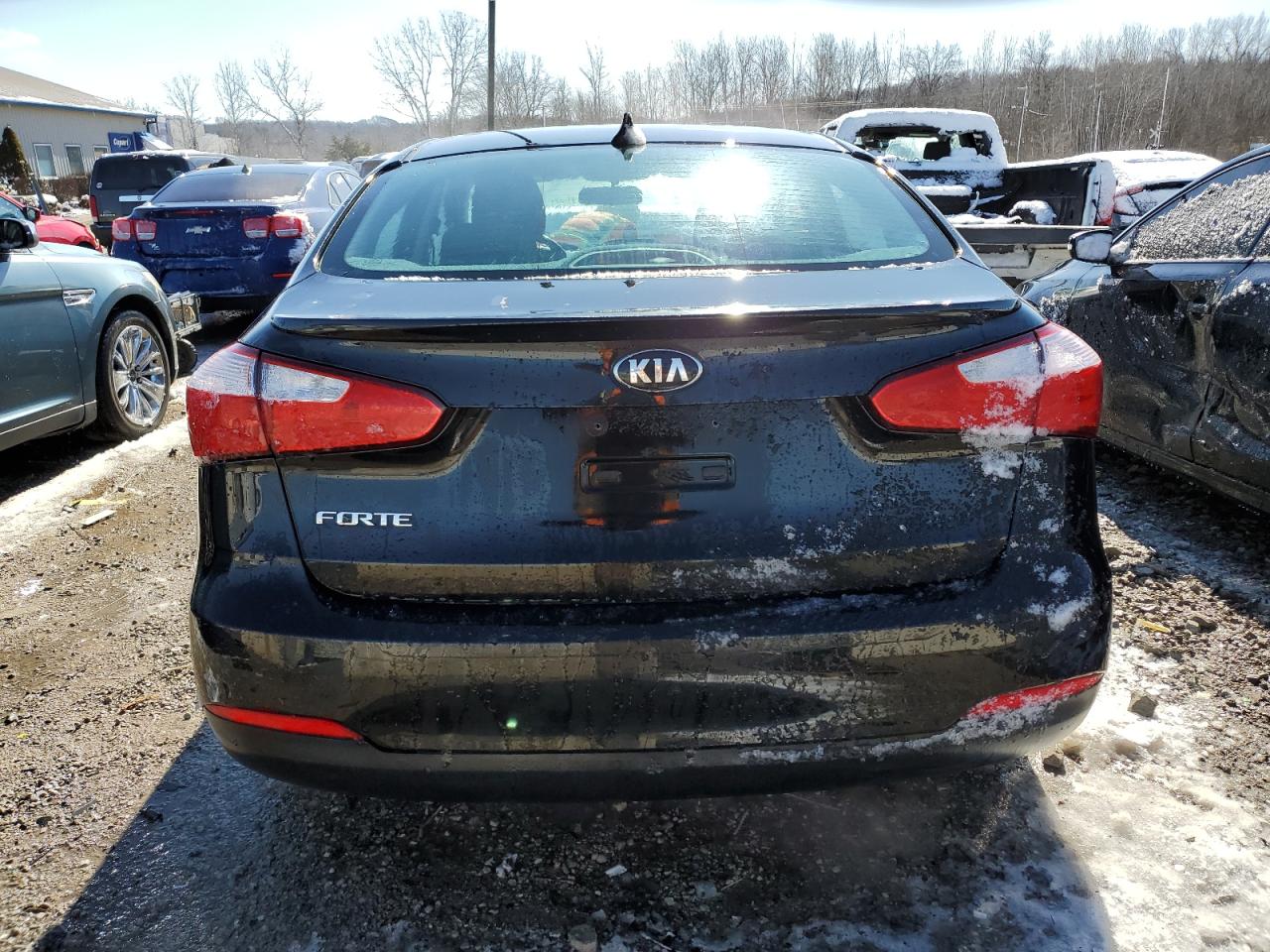 2016 Kia Forte - Image 6