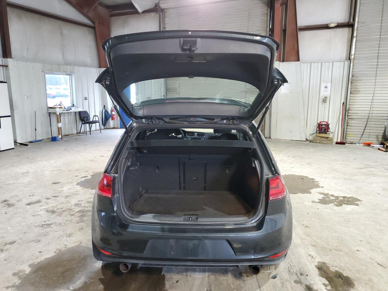 2015 Volkswagen GTI - Image 6