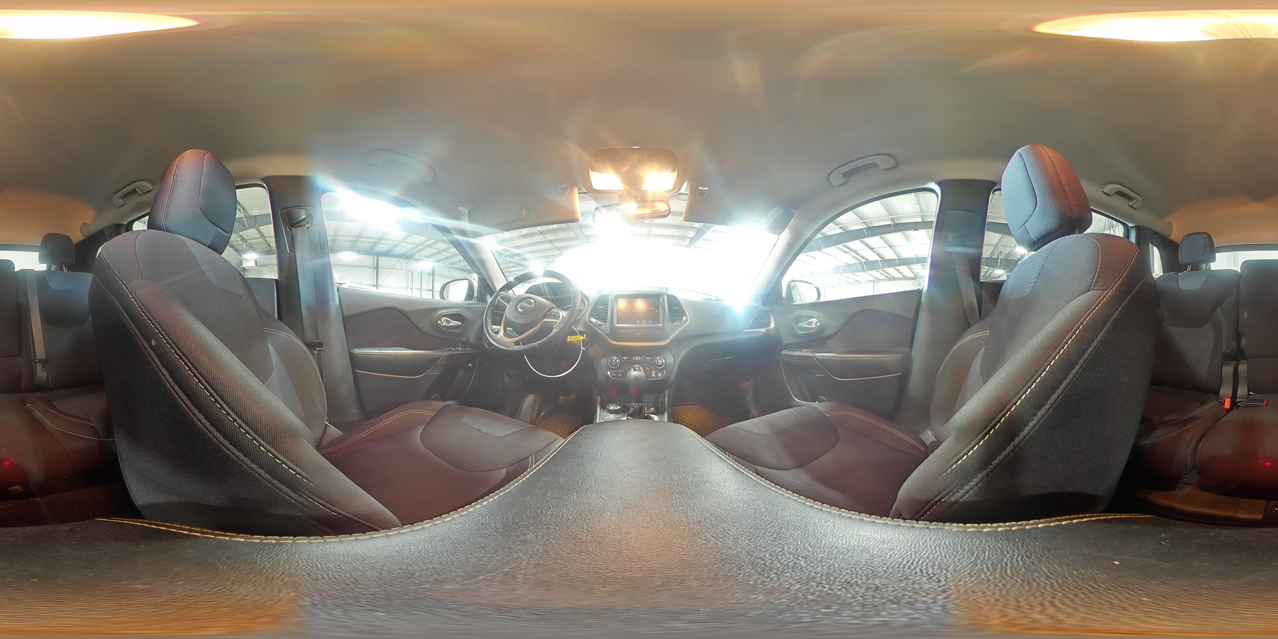 2015 Jeep Grand Cherokee - Image 15
