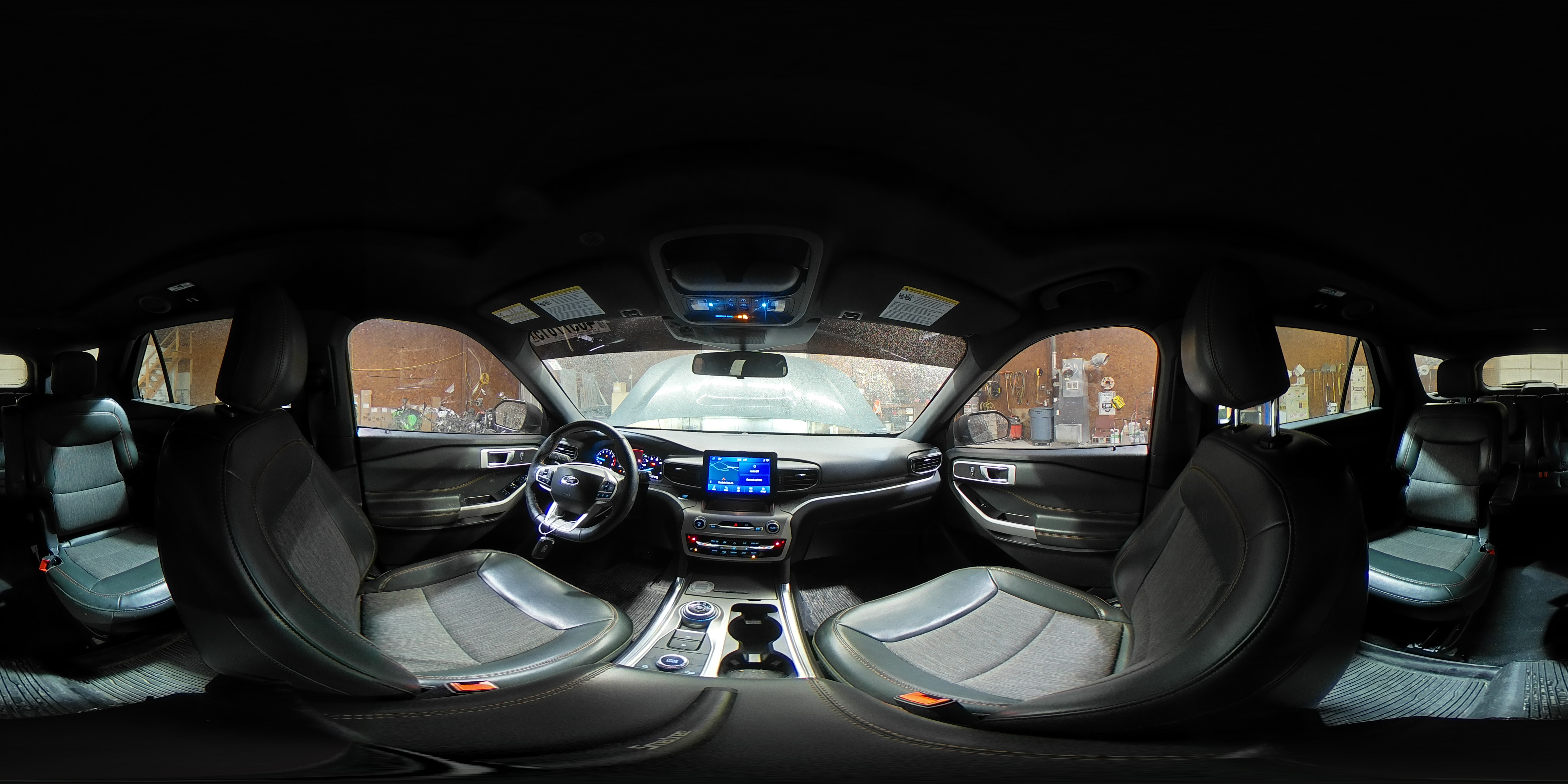 2022 Ford Explorer - Image 16