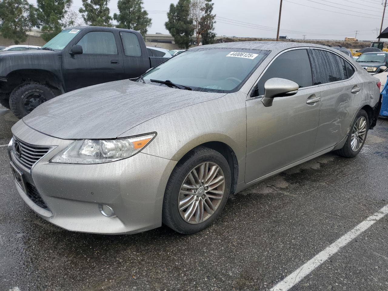 2015 Lexus ES - Image 1