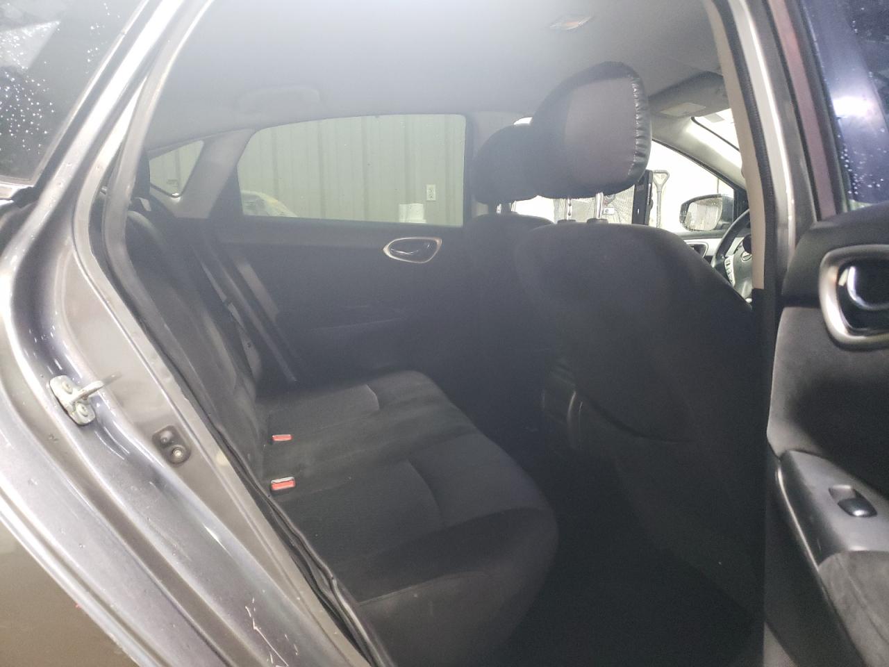 2015 Nissan Sentra - Image 10