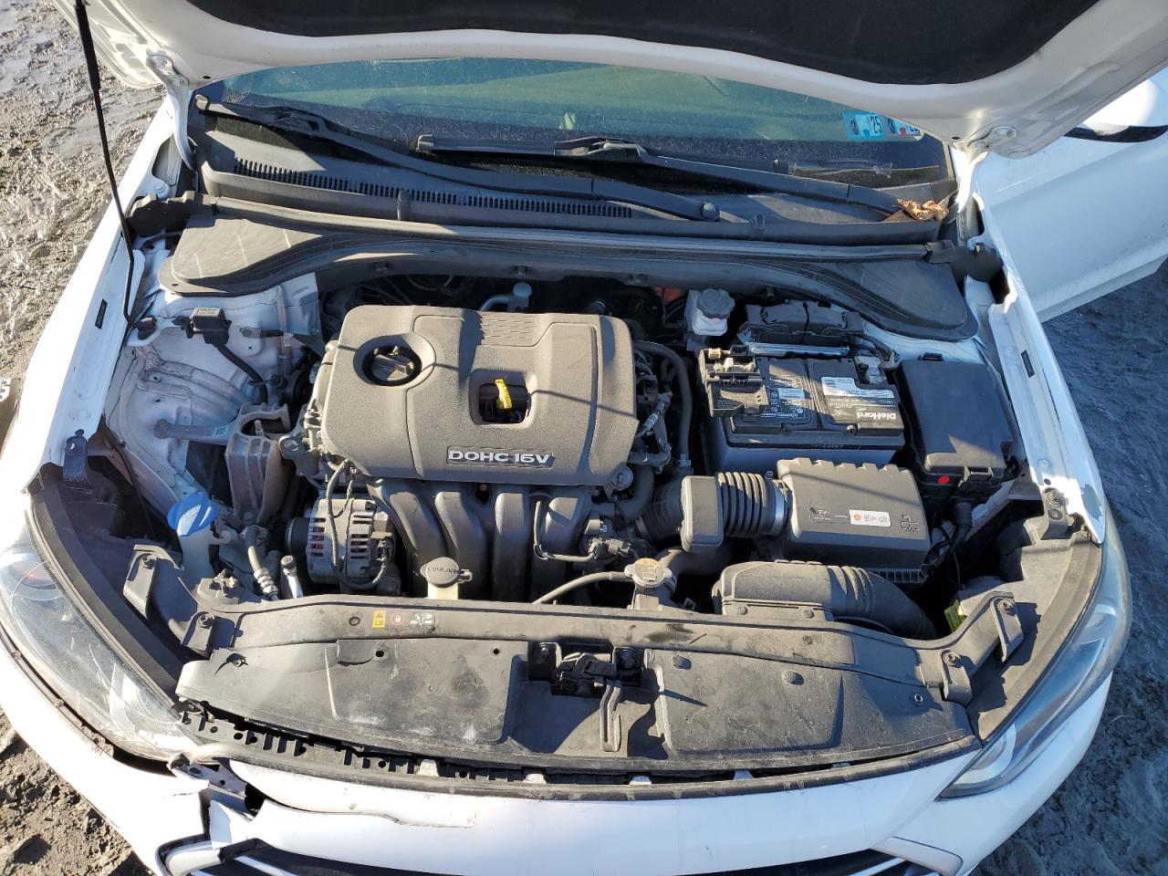 2018 Hyundai Elantra - Image 11