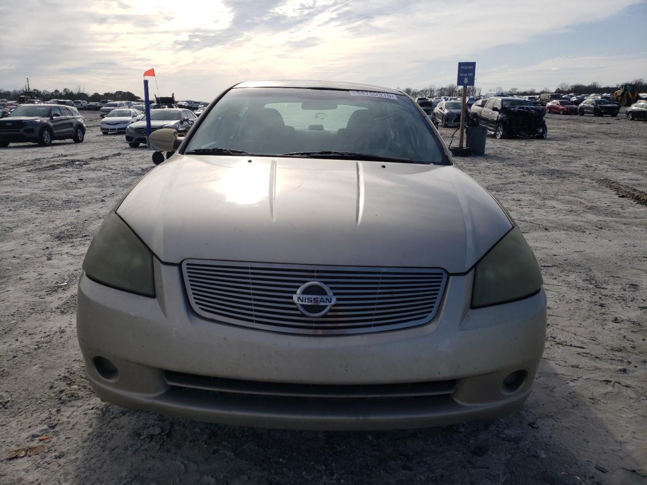 2005 Nissan Altima - Image 5