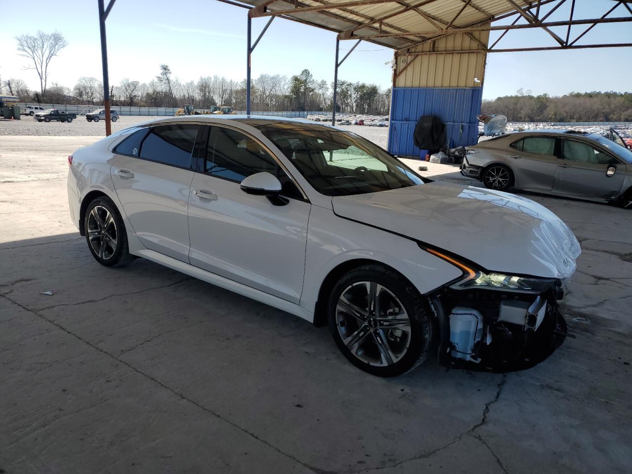 2022 Kia K5 - Image 4