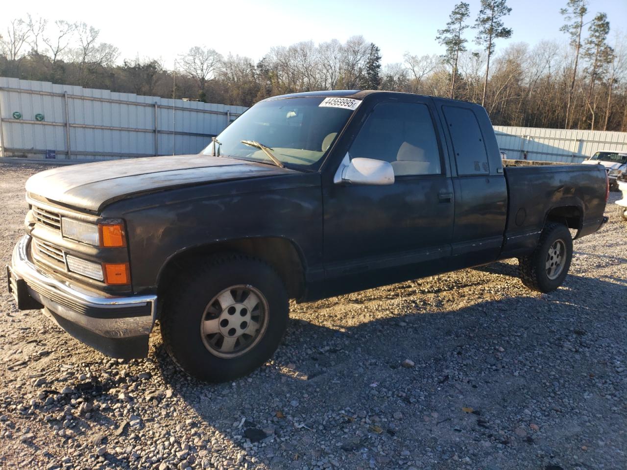 1995 Chevrolet GMT-400 - Image 1
