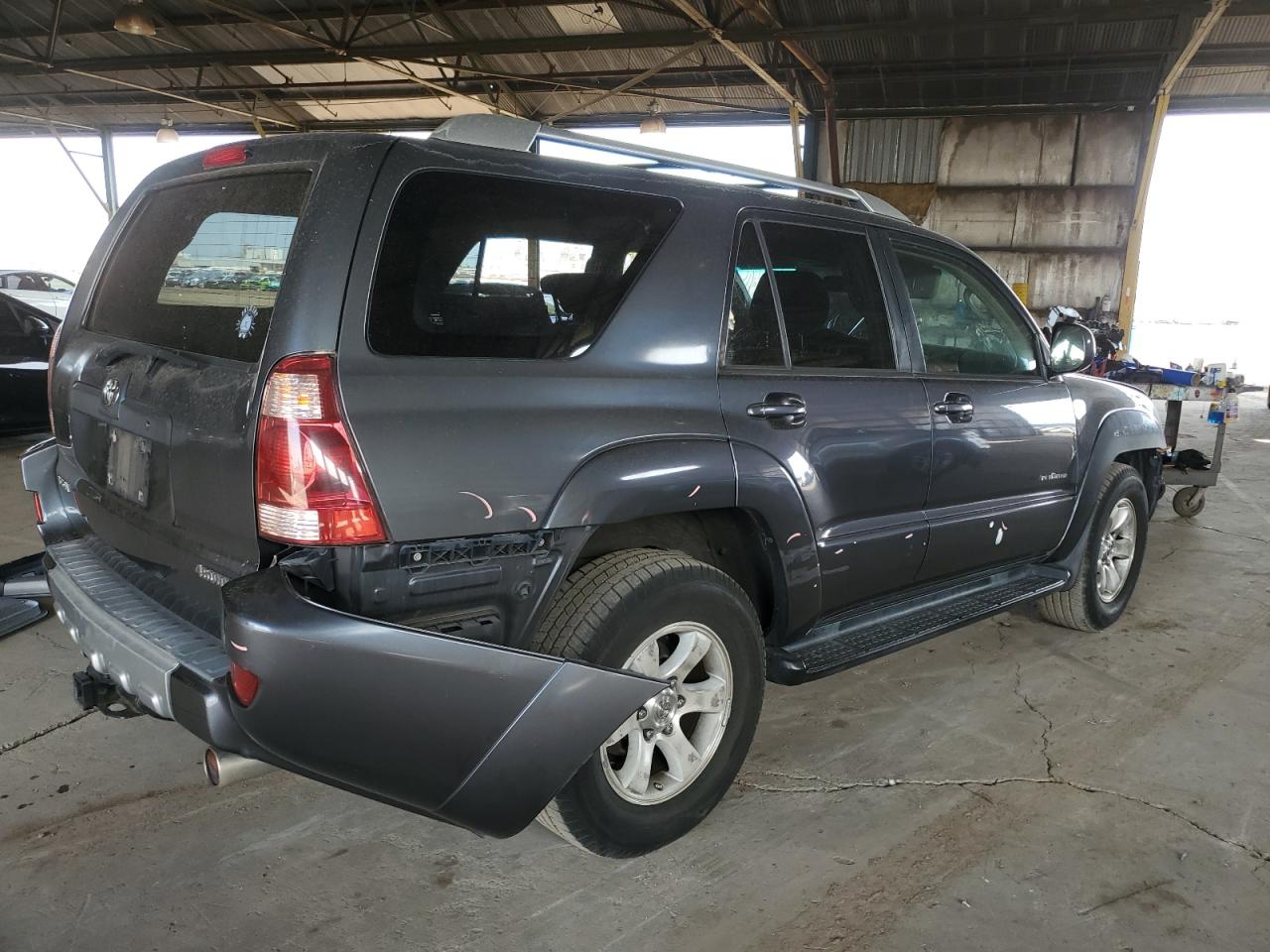2004 Toyota 4Runner - Image 3
