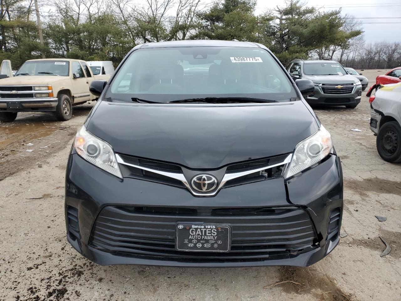 2019 Toyota Sienna - Image 5