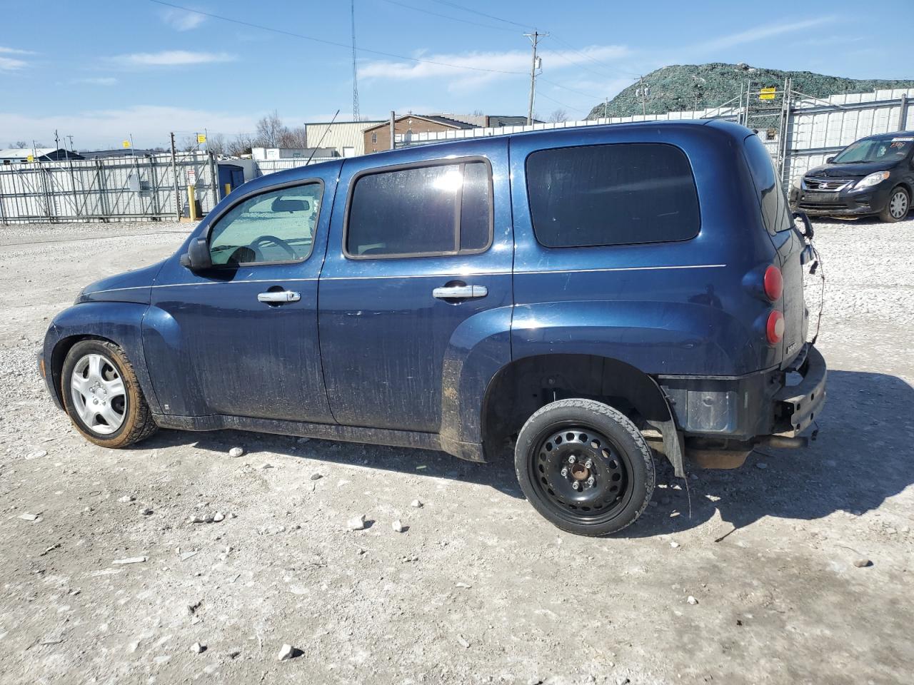 2010 Chevrolet HHR - Image 2
