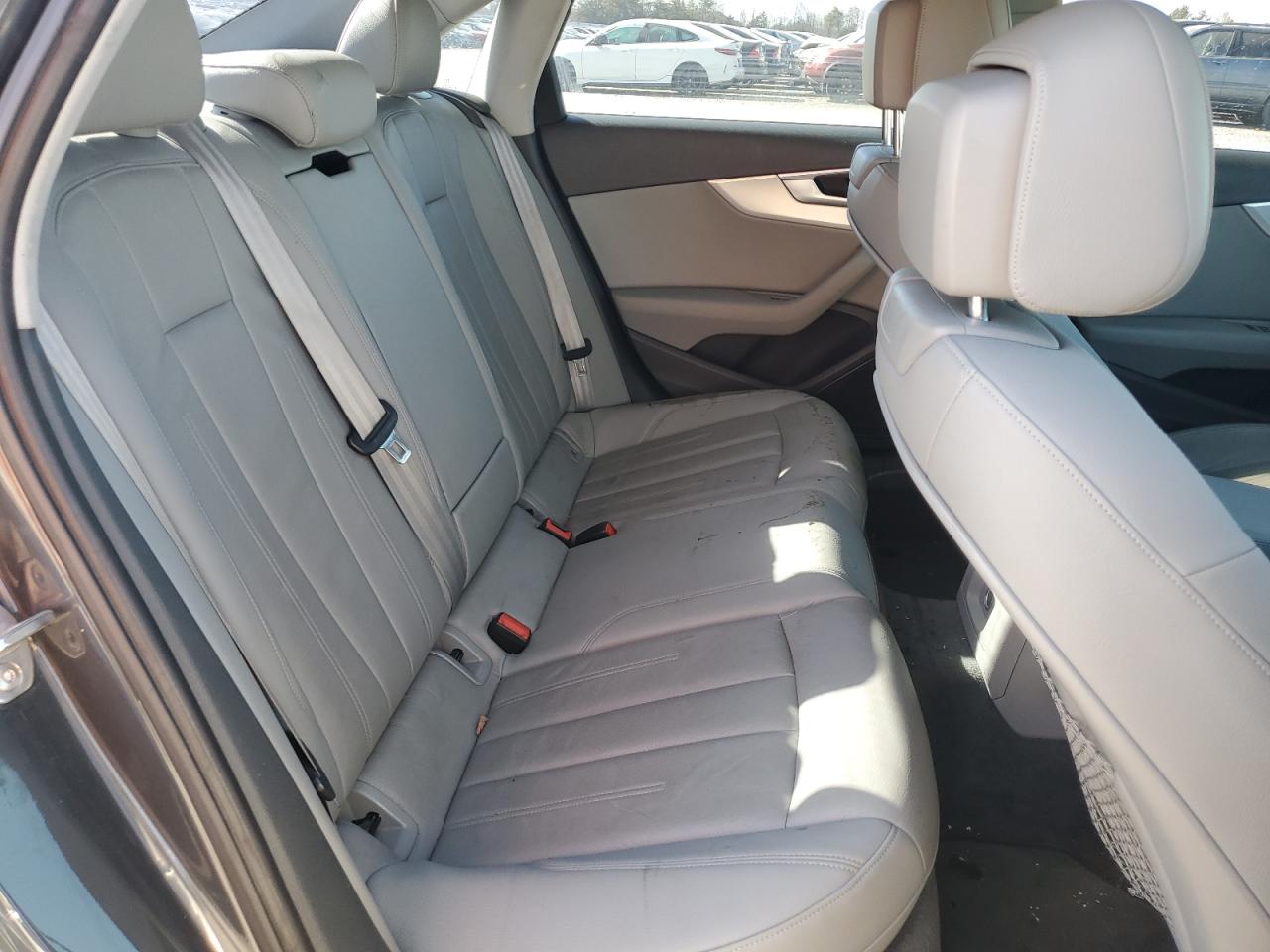 2017 Audi A4 - Image 10