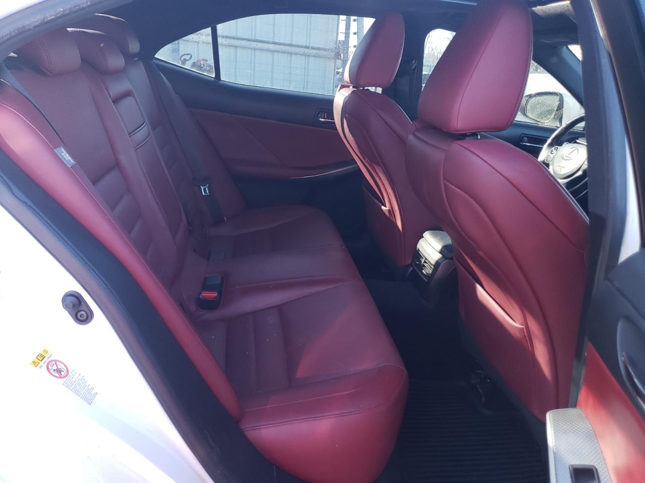 2016 Lexus IS - Image 10