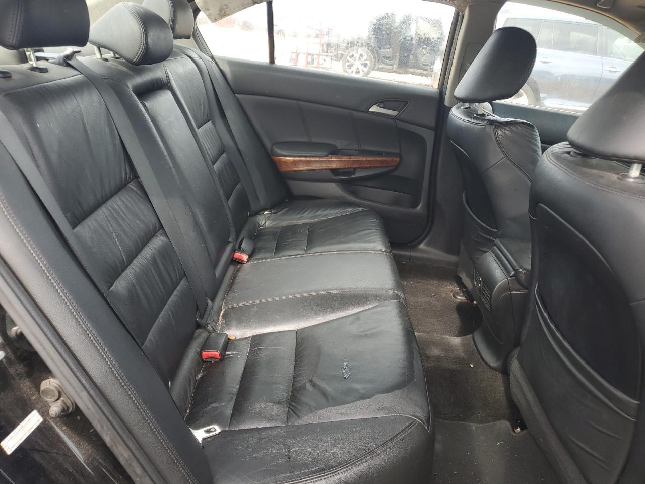 2011 Honda Accord - Image 10