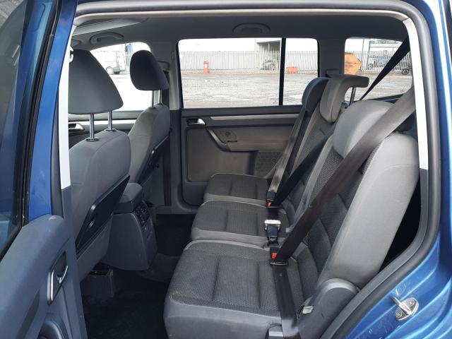 2011 VOLKSWAGEN TOURAN SE