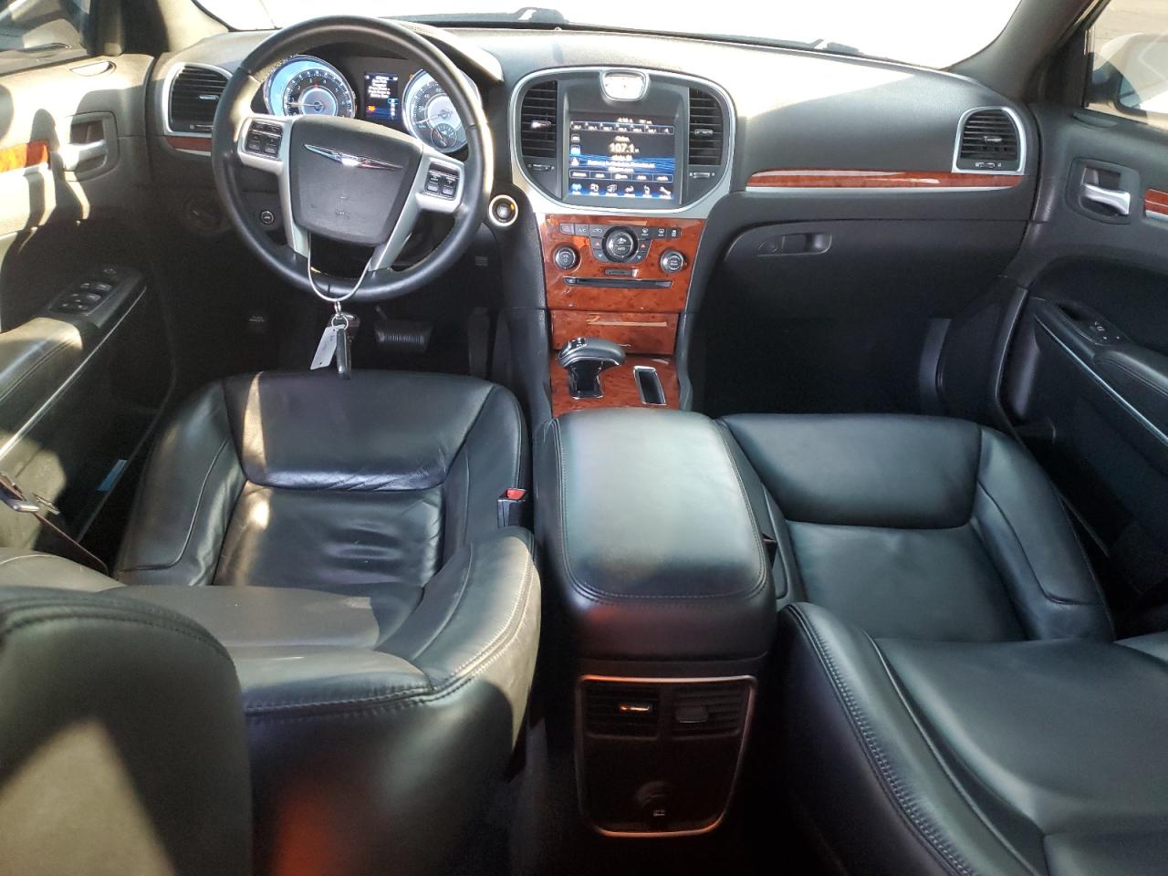2014 Chrysler 300 - Image 8
