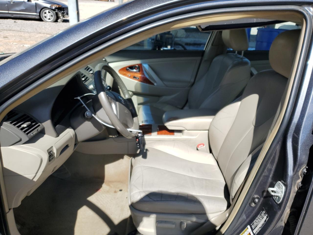 2011 Toyota Camry - Image 7
