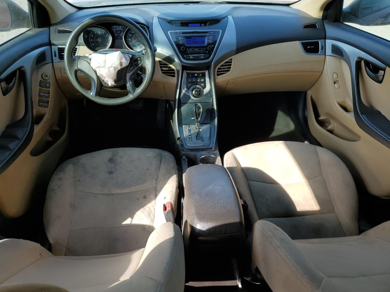 2013 Hyundai Elantra - Image 8