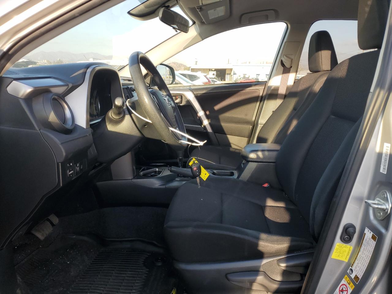 2018 Toyota RAV 4 - Image 7