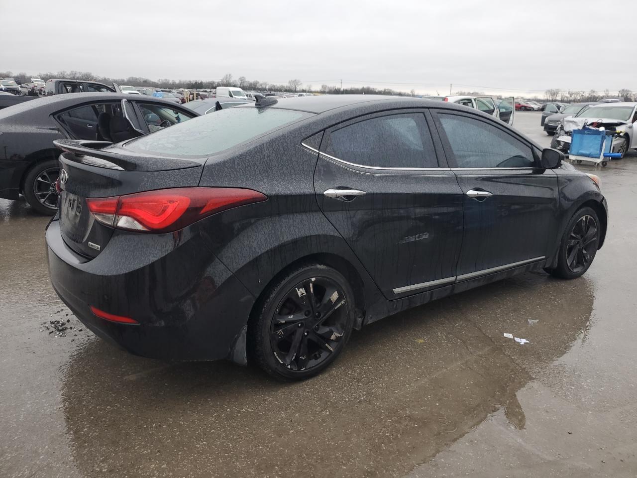 2014 Hyundai Elantra - Image 3