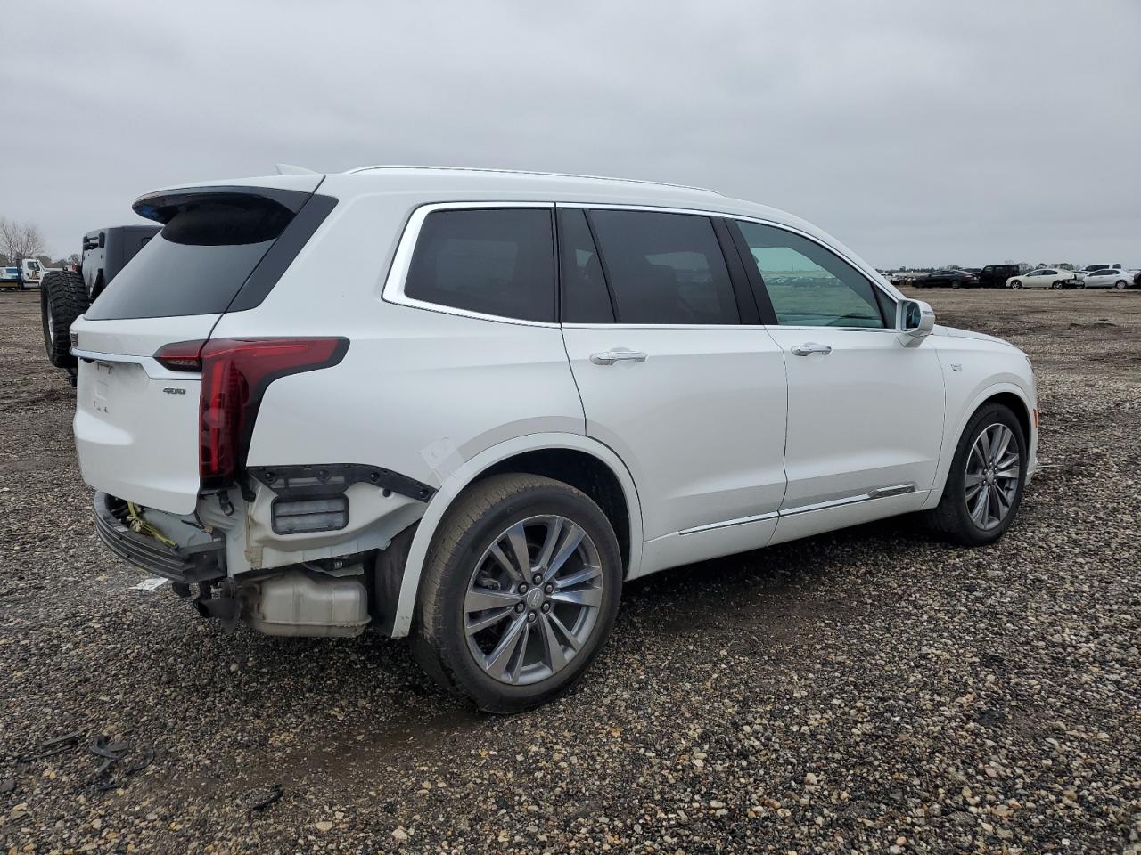 2020 Cadillac XT6 - Image 3