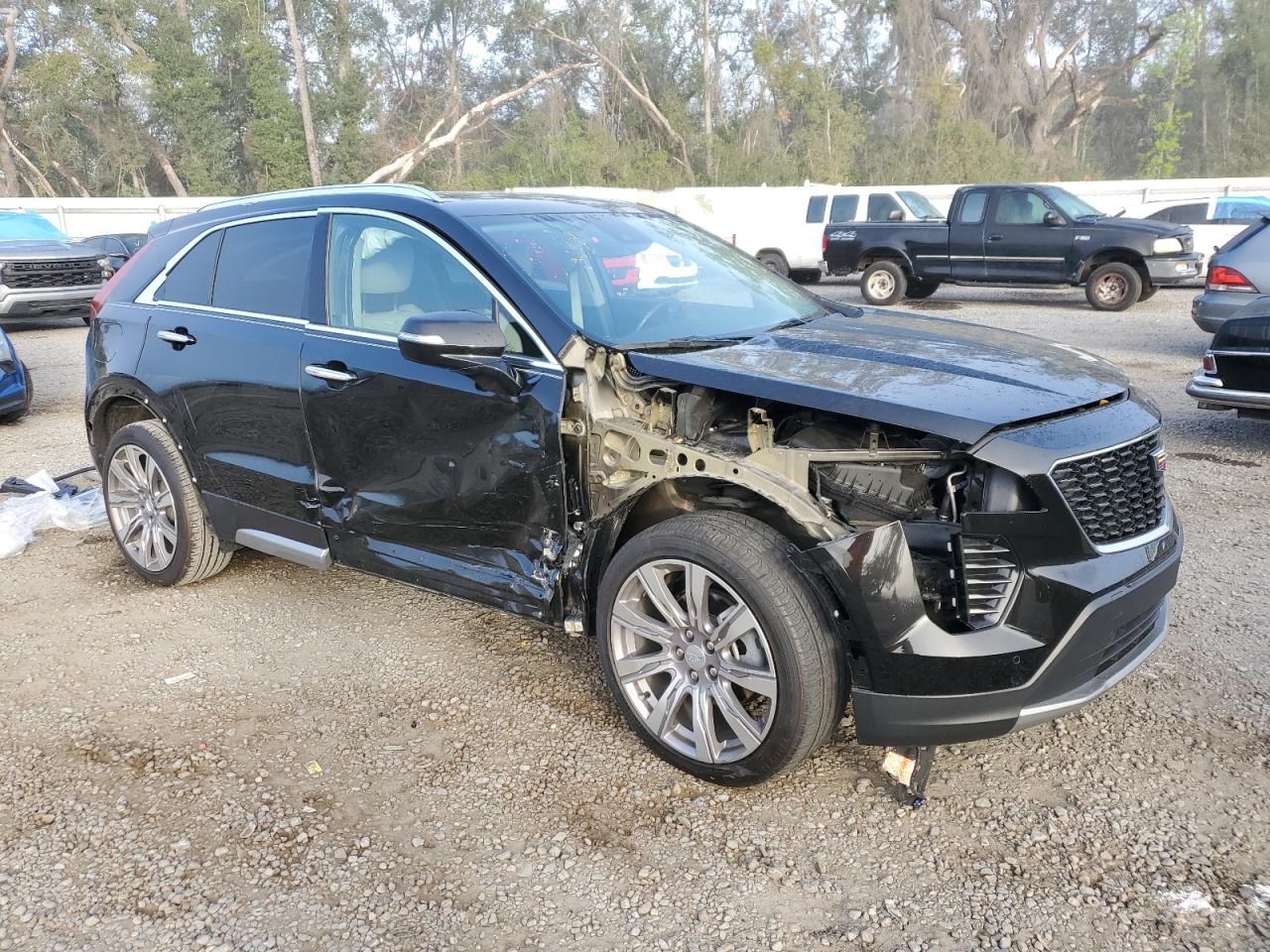 2021 Cadillac XT4 - Image 4