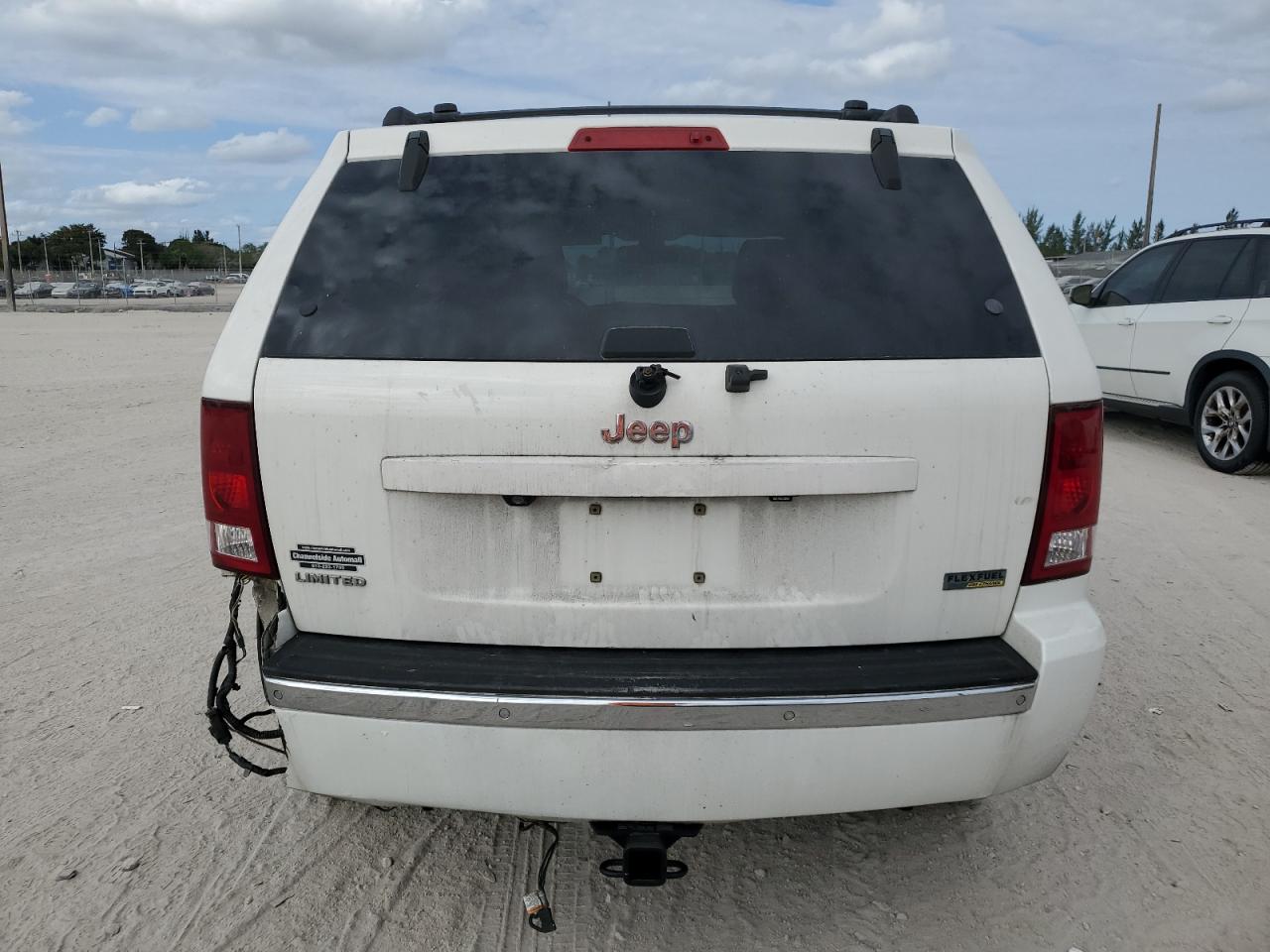 2008 Jeep Grand Cherokee - Image 6