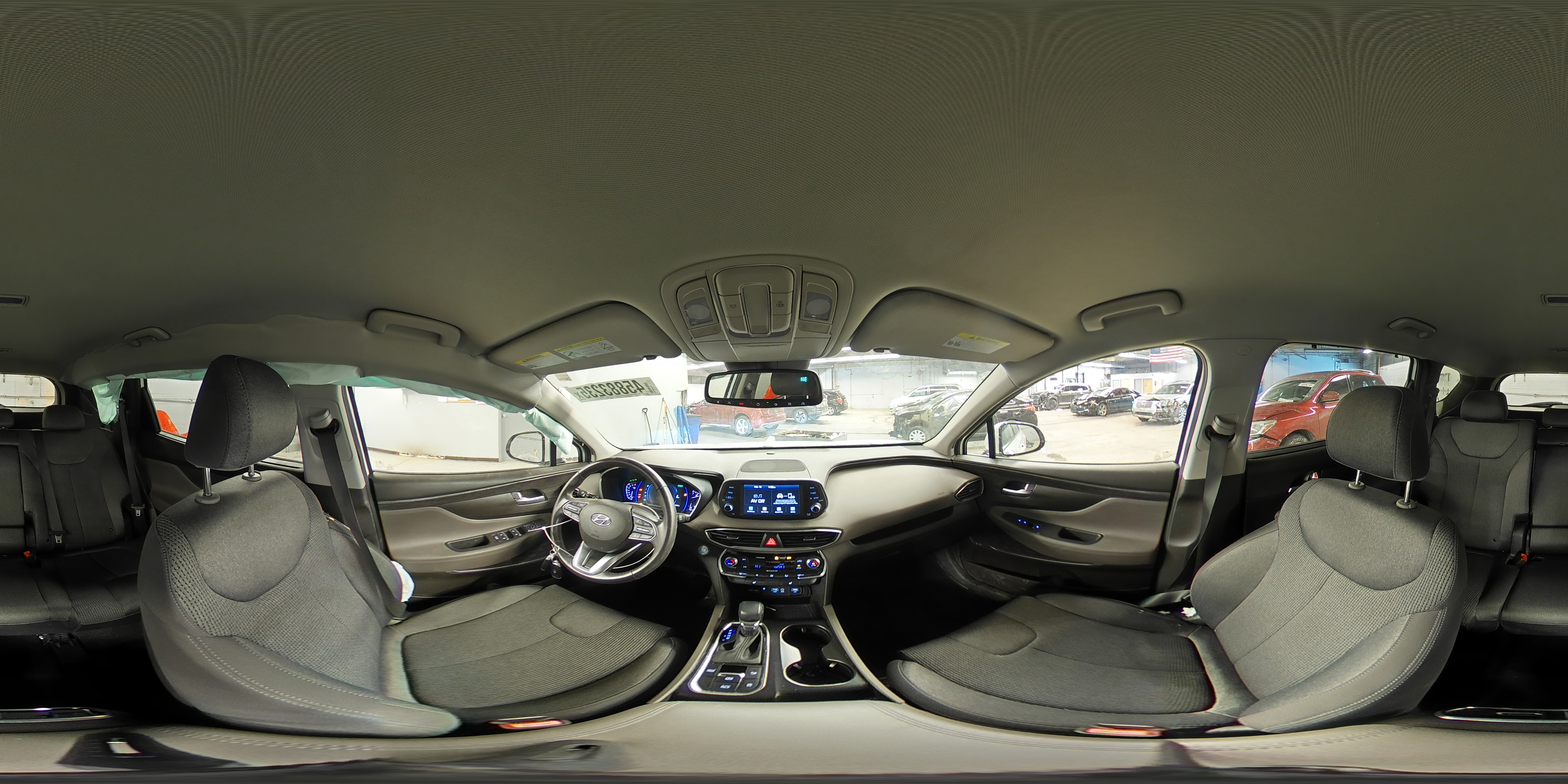2020 Hyundai Santa Fe - Image 13