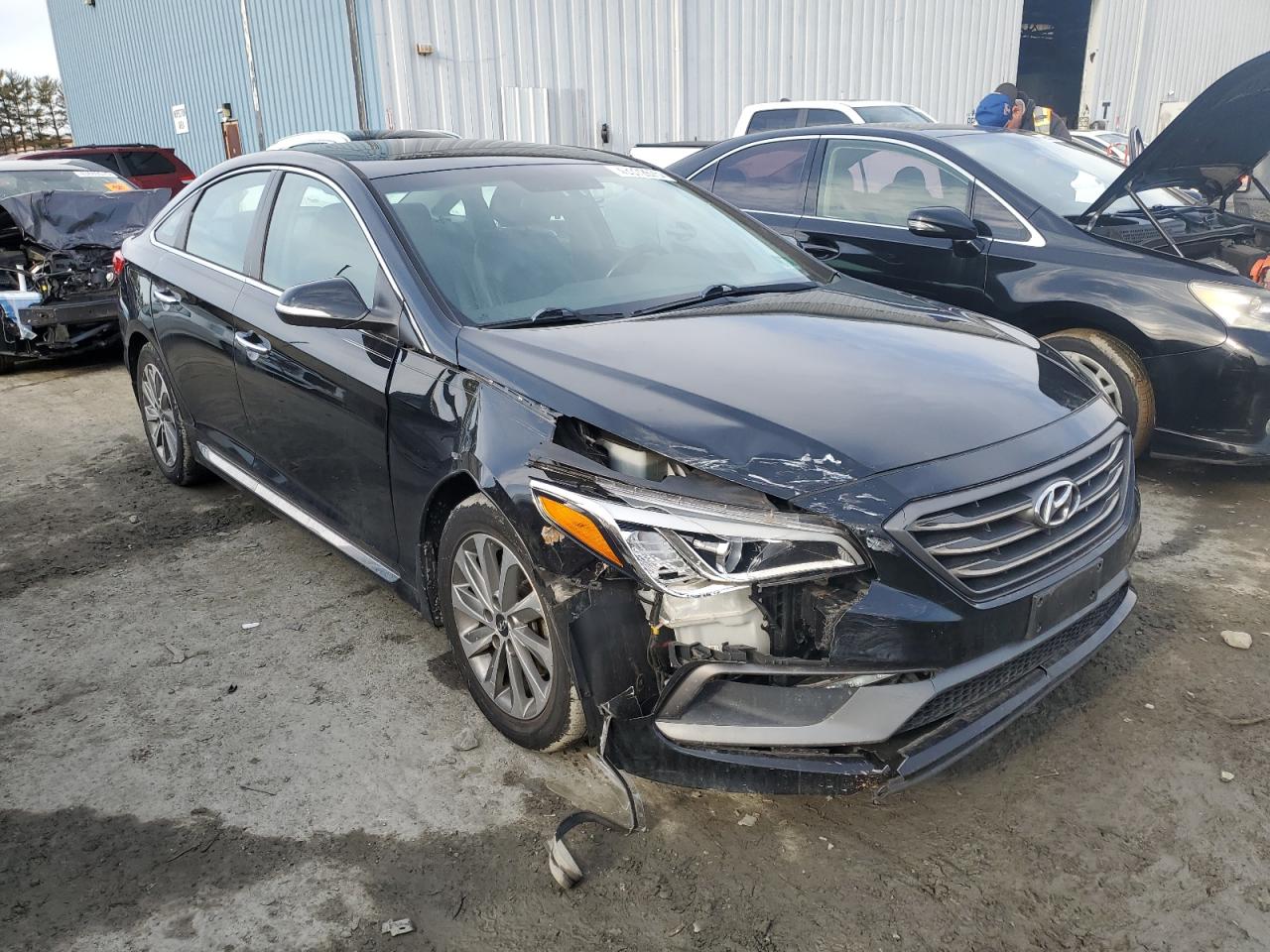 2017 Hyundai Sonata - Image 4