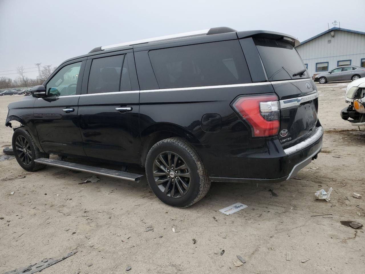 2019 Ford Expedition - Image 2